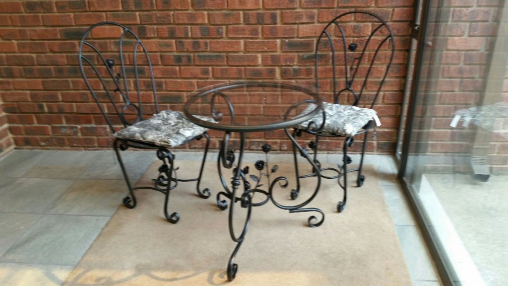 Wrought iron table and chair made by EXCLUSIVIO
